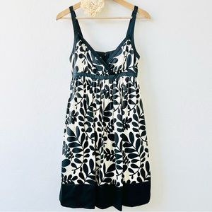 Maggy London 100% Silk Babydoll Dress, Black and Cream, Excellent Condition